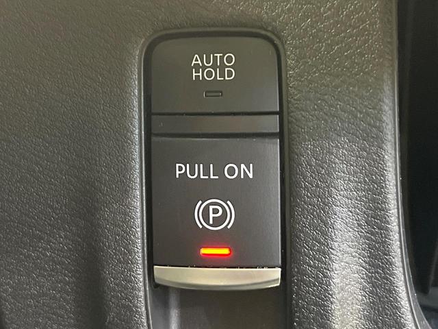 セレナ ｅ－パワー　ハイウェイスターＶ　９０周年記念車　寒冷地仕様　純正１２．３型ナビ　全周囲カメラ　フルセグ　プロパイロット　デジタルインナーミラー　ワイヤレス充電　ハンズフリー機能付両側電動ドア　リアオートエアコン　ブラインドスポットモニター（56枚目）