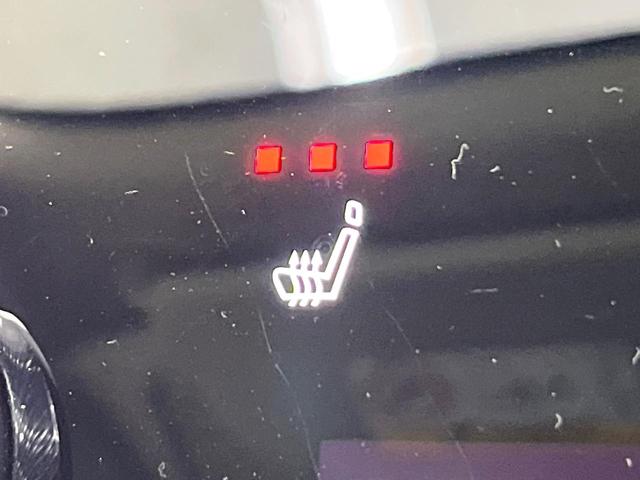 セレナ ｅ－パワー　ハイウェイスターＶ　９０周年記念車　寒冷地仕様　純正１２．３型ナビ　全周囲カメラ　フルセグ　プロパイロット　デジタルインナーミラー　ワイヤレス充電　ハンズフリー機能付両側電動ドア　リアオートエアコン　ブラインドスポットモニター（64枚目）