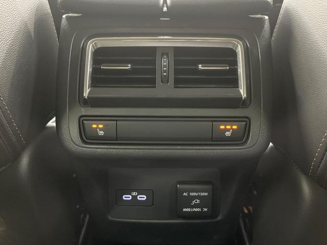 ＣＸ－６０ ＸＤ　Ｌパッケージ　純正１２．３型ナビ　全周囲カメラ　フルセグ　置くだけ充電　レーダークルーズ　電動リアゲート　全席シートヒーター　純正２０インチアルミ　革シート　ステアリングヒーター　衝突軽減システム　スマートキー（7枚目）