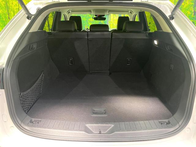 ＣＸ－６０ ＸＤ　Ｌパッケージ　純正１２．３型ナビ　全周囲カメラ　フルセグ　置くだけ充電　レーダークルーズ　電動リアゲート　全席シートヒーター　純正２０インチアルミ　革シート　ステアリングヒーター　衝突軽減システム　スマートキー（10枚目）