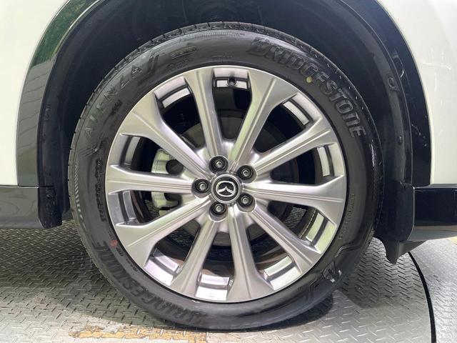 ＣＸ－６０ ＸＤ　Ｌパッケージ　純正１２．３型ナビ　全周囲カメラ　フルセグ　置くだけ充電　レーダークルーズ　電動リアゲート　全席シートヒーター　純正２０インチアルミ　革シート　ステアリングヒーター　衝突軽減システム　スマートキー（24枚目）