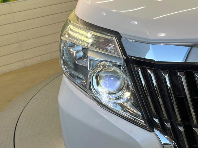 エスクァイア Gi 8型ナビ バックカメラ フルセグ 両側電動ドア シートヒーター 黒革調シート 7人乗り クルコン 禁煙車 ETC LEDヘッド 純正15インチアルミ アイドリングストップ スマートキー オートエアコン(22枚目)