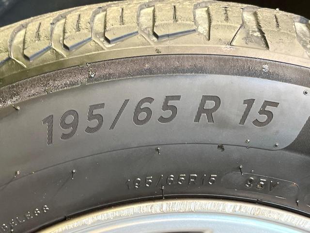 エスクァイア Gi 8型ナビ バックカメラ フルセグ 両側電動ドア シートヒーター 黒革調シート 7人乗り クルコン 禁煙車 ETC LEDヘッド 純正15インチアルミ アイドリングストップ スマートキー オートエアコン(26枚目)