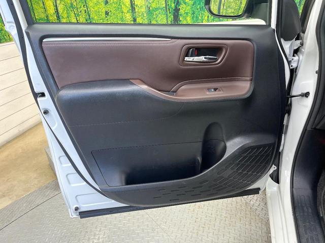 エスクァイア Gi 8型ナビ バックカメラ フルセグ 両側電動ドア シートヒーター 黒革調シート 7人乗り クルコン 禁煙車 ETC LEDヘッド 純正15インチアルミ アイドリングストップ スマートキー オートエアコン(48枚目)