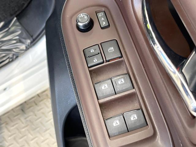 エスクァイア Gi 8型ナビ バックカメラ フルセグ 両側電動ドア シートヒーター 黒革調シート 7人乗り クルコン 禁煙車 ETC LEDヘッド 純正15インチアルミ アイドリングストップ スマートキー オートエアコン(50枚目)