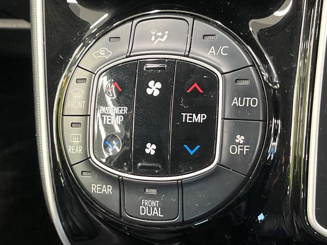 エスクァイア Gi 8型ナビ バックカメラ フルセグ 両側電動ドア シートヒーター 黒革調シート 7人乗り クルコン 禁煙車 ETC LEDヘッド 純正15インチアルミ アイドリングストップ スマートキー オートエアコン(60枚目)