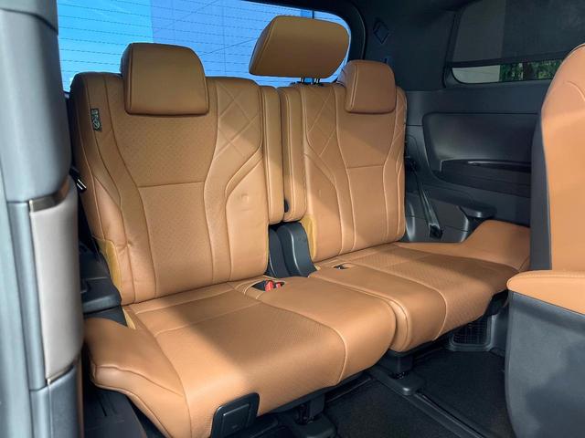 ヴェルファイアハイブリッド Ｚ　プレミア　モデリスタエアロ　ガラスルーフ　後席モニター　全周囲カメラ　１００Ｖ電源　両側電動ドア　シートベンチレーション　レーダークルーズ　茶革シート　前後席パワーシート　ブラインドスポット　オットマン（10枚目）