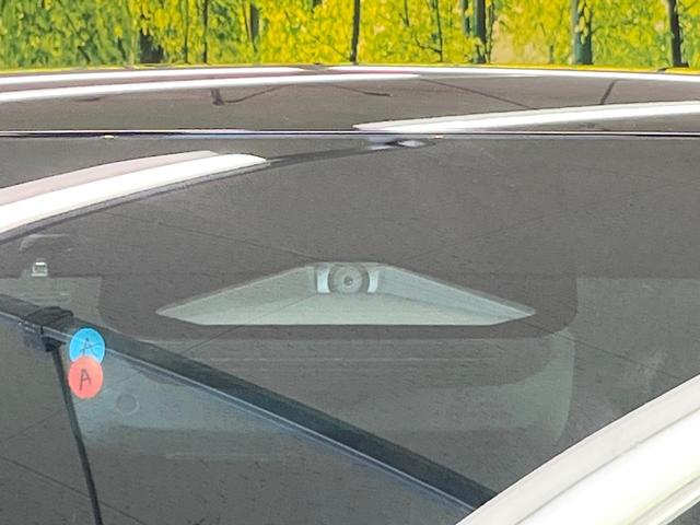 ヴェルファイアハイブリッド Ｚ　プレミア　モデリスタエアロ　ガラスルーフ　後席モニター　全周囲カメラ　１００Ｖ電源　両側電動ドア　シートベンチレーション　レーダークルーズ　茶革シート　前後席パワーシート　ブラインドスポット　オットマン（21枚目）