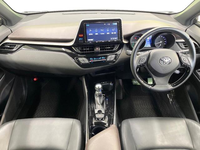 C-HR G 純正SDナビ バックカメラ 衝突被害軽減システム レザーシート コーナーセンサー デュアルエアコン LEDヘッド ETC クルコン 純正18インチアルミ 純正革巻きステアリング(2枚目)