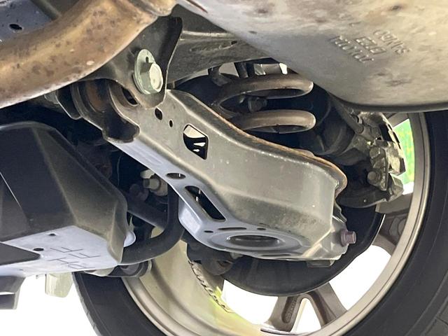 C-HR G 純正SDナビ バックカメラ 衝突被害軽減システム レザーシート コーナーセンサー デュアルエアコン LEDヘッド ETC クルコン 純正18インチアルミ 純正革巻きステアリング(22枚目)