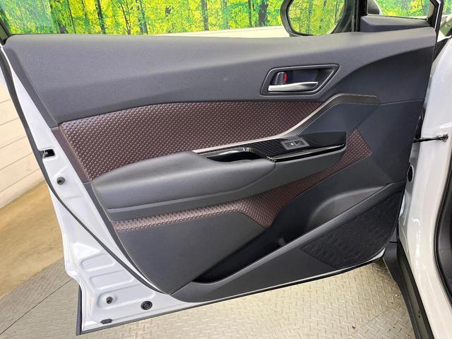 C-HR G 純正SDナビ バックカメラ 衝突被害軽減システム レザーシート コーナーセンサー デュアルエアコン LEDヘッド ETC クルコン 純正18インチアルミ 純正革巻きステアリング(44枚目)