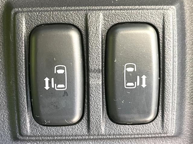 デリカD:5 G パワーパッケージ 8型ナビ バックカメラ フルセグ クルーズコントロール 両側電動ドア HIDヘッド オートライト オートエアコン 純正18インチアルミ スマートキー 電動格納ミラー パドルシフト ETC(4枚目)