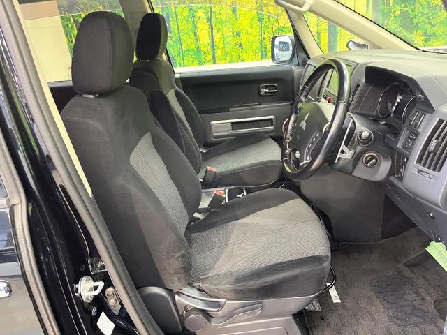 デリカD:5 G パワーパッケージ 8型ナビ バックカメラ フルセグ クルーズコントロール 両側電動ドア HIDヘッド オートライト オートエアコン 純正18インチアルミ スマートキー 電動格納ミラー パドルシフト ETC(8枚目)