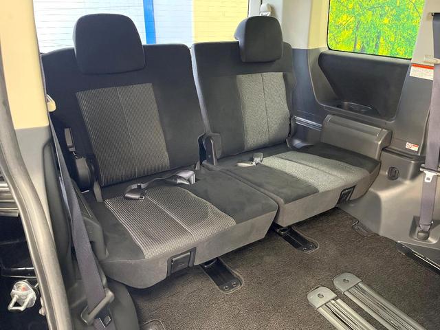 デリカD:5 G パワーパッケージ 8型ナビ バックカメラ フルセグ クルーズコントロール 両側電動ドア HIDヘッド オートライト オートエアコン 純正18インチアルミ スマートキー 電動格納ミラー パドルシフト ETC(10枚目)