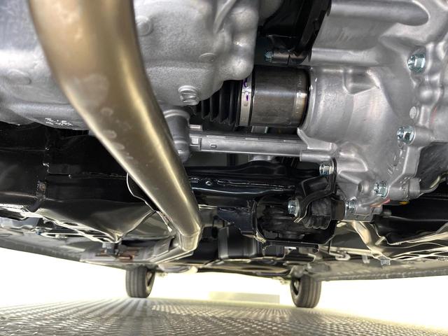 N-BOXカスタム ターボコーディネートスタイル ターボ 両側電動ドア 衝突被害軽減システム レザー調シート レーダークルーズ シートヒーター パドルシフト LEDヘッド・フォグ純正15インチアルミ 車線逸脱警報 オートライト オートエアコン(19枚目)