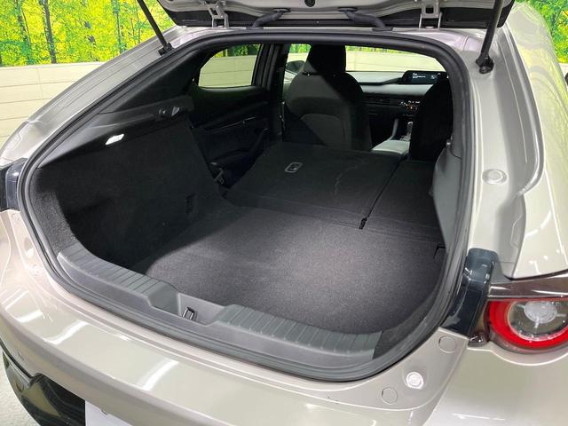 MAZDA3ファストバック XD ブラックトーンエディション 純正ナビ 全周囲カメラ BOSEサウンド applecarplay シートヒーター パワーシート コーナーセンサー パドルシフト LEDヘッド ETC 純正18インチアルミ オートハイビーム(10枚目)