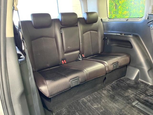 エルグランド ２５０ハイウェイスターＳ　両側電動ドア　純正１０型ナビ　後席モニター　全周囲カメラ　３６０度セーフティサポート　クルーズコントロール　ハーフレザー　ＬＥＤヘッド　オートライト　スマートキー　電動格納ミラー　ステアリングスイッチ（9枚目）