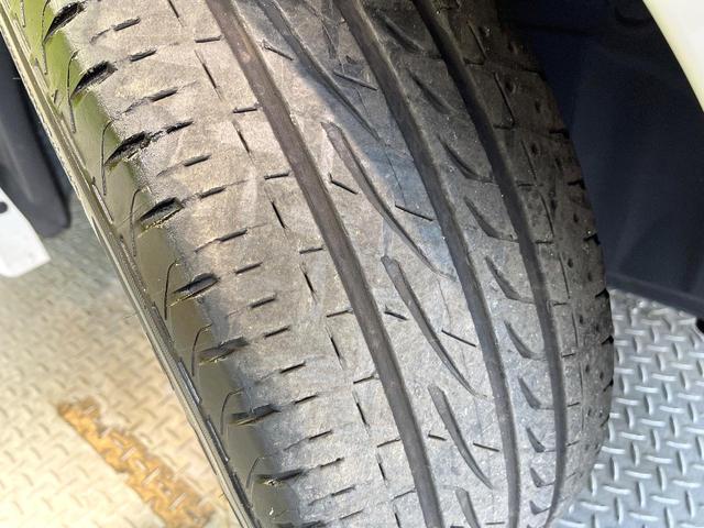 エルグランド ２５０ハイウェイスターＳ　両側電動ドア　純正１０型ナビ　後席モニター　全周囲カメラ　３６０度セーフティサポート　クルーズコントロール　ハーフレザー　ＬＥＤヘッド　オートライト　スマートキー　電動格納ミラー　ステアリングスイッチ（21枚目）