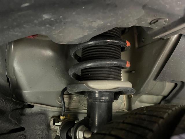 ノート ｅ－パワー　Ｘ　純正ＳＤナビ　全周囲カメラ　衝突被害軽減システム　ドラレコ　コーナーセンサー　スマートキー　ＬＥＤヘッド　ＥＴＣ　車線逸脱警報　オートライト　オートエアコン　Ｂｌｕｅｔｏｏｔｈ　ＣＤ（28枚目）