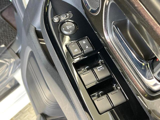 N-BOXカスタム G・Lターボホンダセンシング SDナビ バックカメラ 両側電動ドア ホンダセンシング レーダークルーズ パドルシフト LEDヘッド オートライト フォグランプ オートエアコン ETC ドラレコ スマートキー 電動格納ミラー(35枚目)