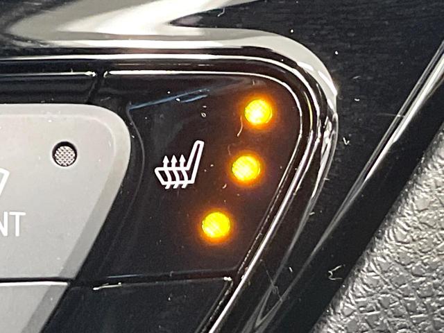 C-HR G モード ネロ セーフティプラスII 8型ディスプレイオーディオ 全周囲カメラ トヨタセーフティセンス レーダークルーズ シートヒーター ハーフレザー ブラインドスポットモニター スマートキー LEDヘッド オートライト オートエアコン(6枚目)