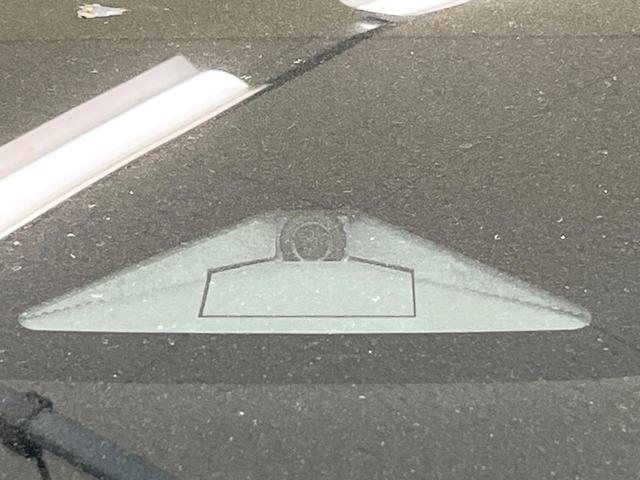 フリード クロスター　登録済未使用車　純正９型ナビ　バックカメラ　ホンダセンシング　レーダークルーズ　両側電動ドア　ハーフレザー　シートヒーター　ブラインドスポットモニター　オートエアコン　スマートキー　ＬＥＤヘッド（5枚目）