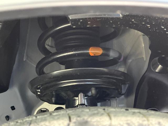 フリード クロスター　登録済未使用車　純正９型ナビ　バックカメラ　ホンダセンシング　レーダークルーズ　両側電動ドア　ハーフレザー　シートヒーター　ブラインドスポットモニター　オートエアコン　スマートキー　ＬＥＤヘッド（21枚目）