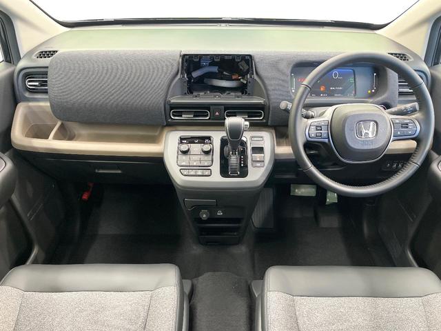 フリード ｅ：ＨＥＶエアー　ＥＸ　登録済未使用車　ホンダセンシング　アダプティブクルーズ　両側電動ドア　シートヒーター　ステアリングヒーター　ブラインドスポットモニター　ＬＥＤヘッド　オートハイビーム　オートエアコン　スマートキー（2枚目）