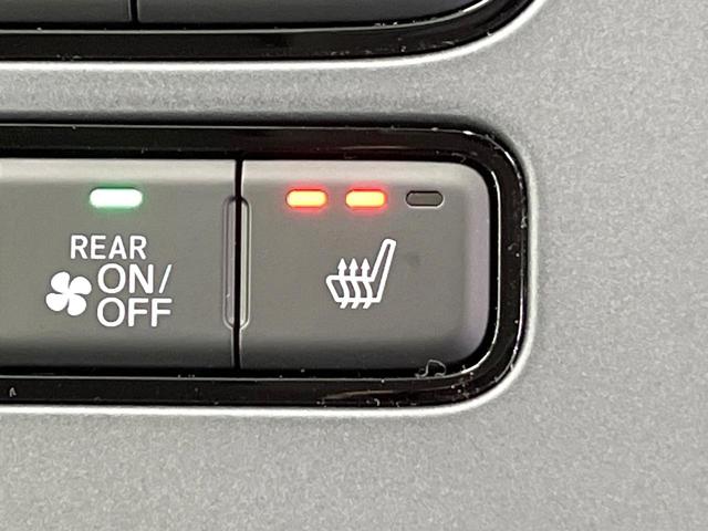 フリード ｅ：ＨＥＶエアー　ＥＸ　登録済未使用車　ホンダセンシング　アダプティブクルーズ　両側電動ドア　シートヒーター　ステアリングヒーター　ブラインドスポットモニター　ＬＥＤヘッド　オートハイビーム　オートエアコン　スマートキー（6枚目）