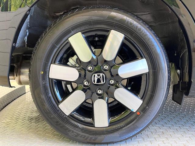 フリード ｅ：ＨＥＶエアー　ＥＸ　登録済未使用車　ホンダセンシング　アダプティブクルーズ　両側電動ドア　シートヒーター　ステアリングヒーター　ブラインドスポットモニター　ＬＥＤヘッド　オートハイビーム　オートエアコン　スマートキー（26枚目）