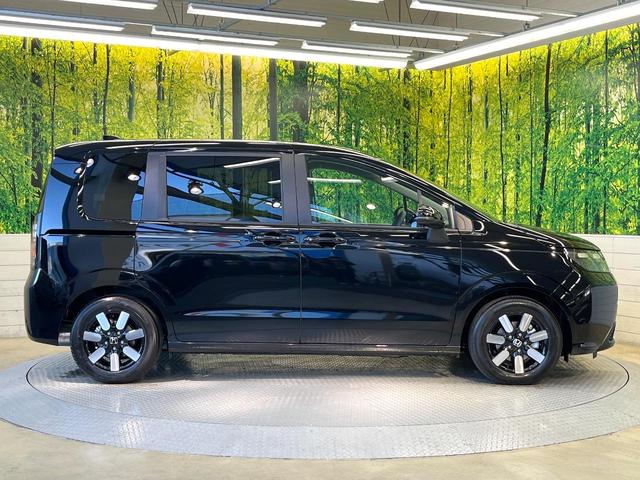 フリード ｅ：ＨＥＶエアー　ＥＸ　登録済未使用車　ホンダセンシング　アダプティブクルーズ　両側電動ドア　シートヒーター　ステアリングヒーター　ブラインドスポットモニター　ＬＥＤヘッド　オートハイビーム　オートエアコン　スマートキー（33枚目）