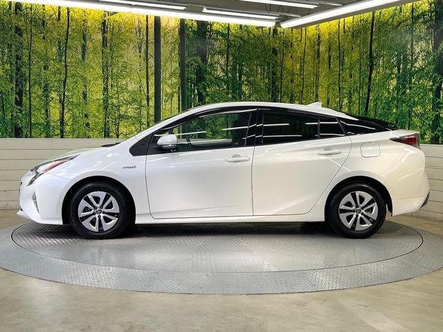 プリウス A セーフティセンス 純正9型ナビ バックカメラ レーダークルーズ 禁煙車 コーナーセンサー スマートキー LEDヘッド ビルトインETC 純正15インチアルミ オートハイビーム パークアシスト(35枚目)
