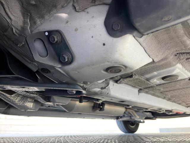 ヤリス ハイブリッドX セーフティセンス 純正ナビ バックカメラ レーダークルーズ AppleCarPlay AC100V電源 オートハイビーム オートエアコン 電動格納ミラー リモコンキー ETC(30枚目)