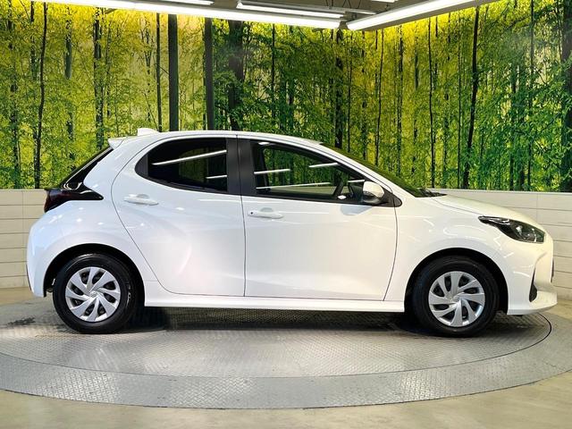 ヤリス ハイブリッドX セーフティセンス 純正ナビ バックカメラ レーダークルーズ AppleCarPlay AC100V電源 オートハイビーム オートエアコン 電動格納ミラー リモコンキー ETC(32枚目)