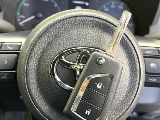 ヤリス ハイブリッドX セーフティセンス 純正ナビ バックカメラ レーダークルーズ AppleCarPlay AC100V電源 オートハイビーム オートエアコン 電動格納ミラー リモコンキー ETC(65枚目)