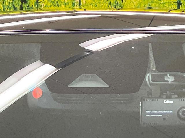 RAV4 ハイブリッドアドベンチャー 4WD バックカメラ 衝突被害軽減システム レーダークルーズ レザー調シート 前席シートエアコン パワーシート ドラレコ コーナーセンサー スマートキー LEDヘッド ETC2.0(3枚目)