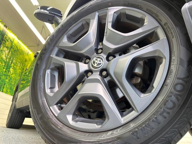 RAV4 ハイブリッドアドベンチャー 4WD バックカメラ 衝突被害軽減システム レーダークルーズ レザー調シート 前席シートエアコン パワーシート ドラレコ コーナーセンサー スマートキー LEDヘッド ETC2.0(13枚目)