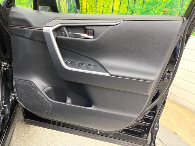 RAV4 ハイブリッドアドベンチャー 4WD バックカメラ 衝突被害軽減システム レーダークルーズ レザー調シート 前席シートエアコン パワーシート ドラレコ コーナーセンサー スマートキー LEDヘッド ETC2.0(44枚目)