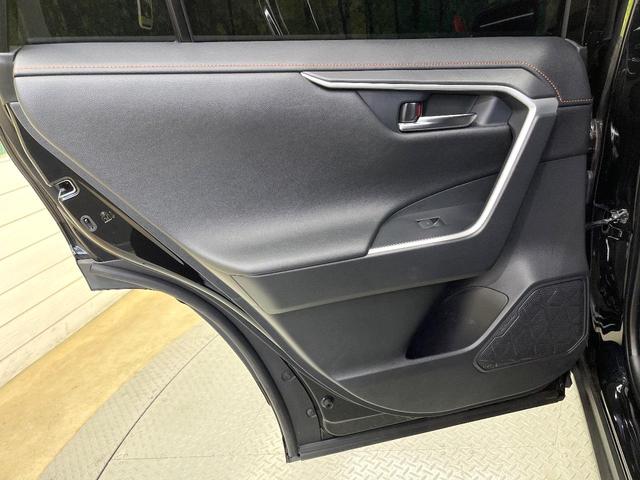 RAV4 ハイブリッドアドベンチャー 4WD バックカメラ 衝突被害軽減システム レーダークルーズ レザー調シート 前席シートエアコン パワーシート ドラレコ コーナーセンサー スマートキー LEDヘッド ETC2.0(46枚目)