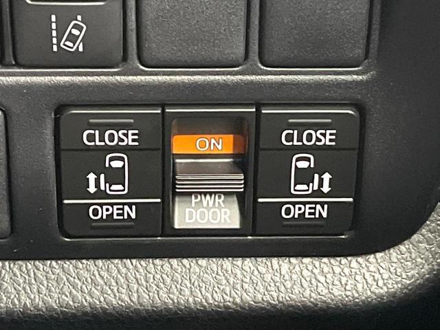 ヴォクシー ZS 煌III セーフティセンス 純正9型ナビ バックカメラ フリップダウンモニター 両側電動ドア ハーフレザー LEDヘッド 7人乗り クルコン ETC 禁煙車 純正16インチアルミ リアオートエアコン ドラレコ(6枚目)