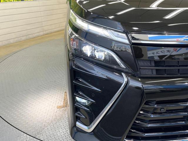 ヴォクシー ZS 煌III セーフティセンス 純正9型ナビ バックカメラ フリップダウンモニター 両側電動ドア ハーフレザー LEDヘッド 7人乗り クルコン ETC 禁煙車 純正16インチアルミ リアオートエアコン ドラレコ(13枚目)