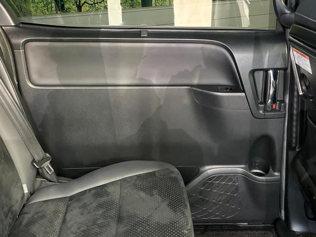 ヴォクシー ZS 煌III セーフティセンス 純正9型ナビ バックカメラ フリップダウンモニター 両側電動ドア ハーフレザー LEDヘッド 7人乗り クルコン ETC 禁煙車 純正16インチアルミ リアオートエアコン ドラレコ(42枚目)