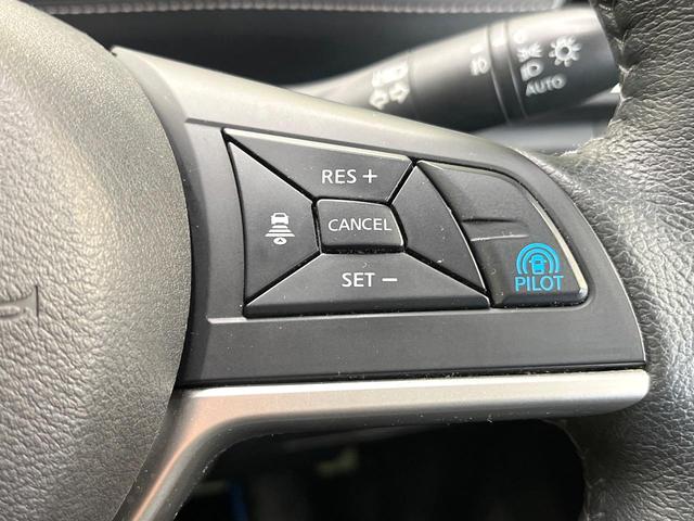 セレナ e-パワー ハイウェイスターV 後席モニター BIG-X11 全周囲カメラ プロパイロット デジタルインナーミラー 両側電動ドア シートヒーター 禁煙車 LEDヘッド オートライト オートエアコン 革巻きステアリング 車線逸脱警報(5枚目)