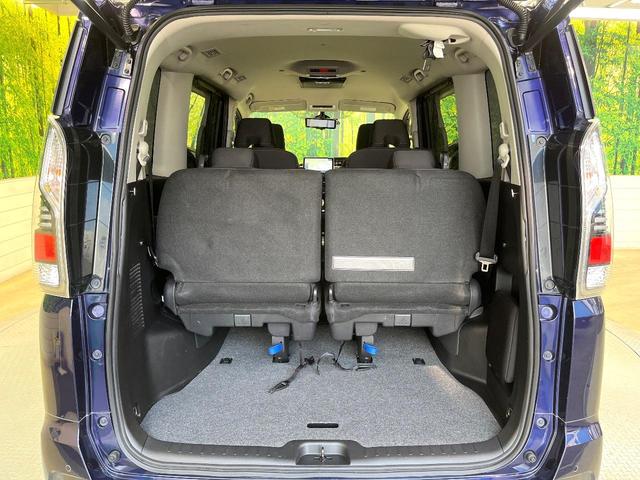 セレナ e-パワー ハイウェイスターV 後席モニター BIG-X11 全周囲カメラ プロパイロット デジタルインナーミラー 両側電動ドア シートヒーター 禁煙車 LEDヘッド オートライト オートエアコン 革巻きステアリング 車線逸脱警報(11枚目)