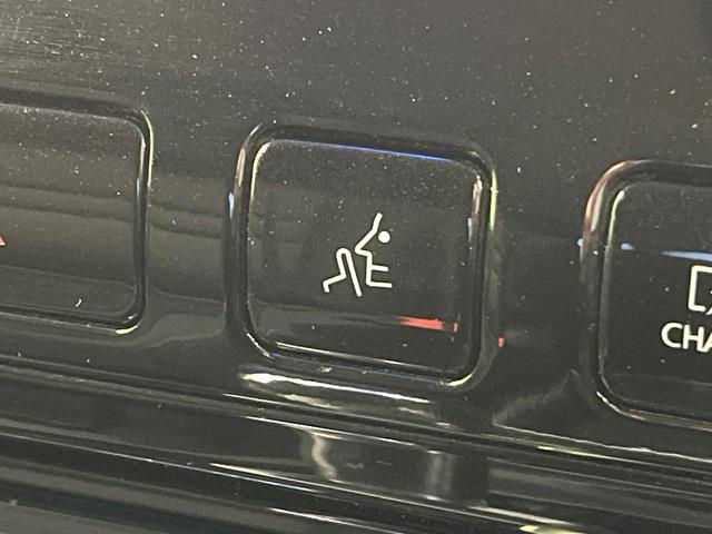 セレナ e-パワー ハイウェイスターV 後席モニター BIG-X11 全周囲カメラ プロパイロット デジタルインナーミラー 両側電動ドア シートヒーター 禁煙車 LEDヘッド オートライト オートエアコン 革巻きステアリング 車線逸脱警報(59枚目)