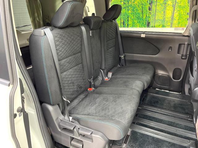 セレナ ライダー プロパイロットエディション エマージェンシーブレーキ 純正ナビ バックカメラ フルセグ プロパイロット 両側電動ドア リアオートエアコン LEDヘッド&フォグ オートライト ステアリングスイッチ 電動パーキングブレーキ(9枚目)