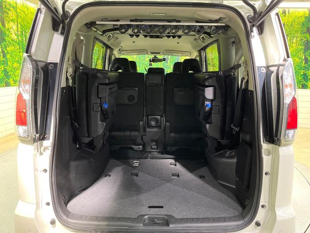 セレナ ライダー プロパイロットエディション エマージェンシーブレーキ 純正ナビ バックカメラ フルセグ プロパイロット 両側電動ドア リアオートエアコン LEDヘッド&フォグ オートライト ステアリングスイッチ 電動パーキングブレーキ(11枚目)