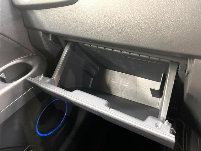 bB Z 煌-G SDナビ バックカメラ 禁煙車 ハーフレザーシート ドラレコ HIDヘッド ETC 純正15インチアルミ オートエアコン Bluetooth CD DVD再生 地デジ(61枚目)