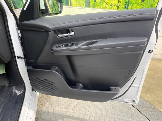 セレナ ハイウェイスターV フリップダウンモニター 純正12.3型ナビ 全周囲カメラ デジタルインナーミラー ワイヤレス充電 防水シート プロパイロット ハンズフリー機能付両側電動ドア リアオートエアコン LEDヘッド&フォグ(47枚目)