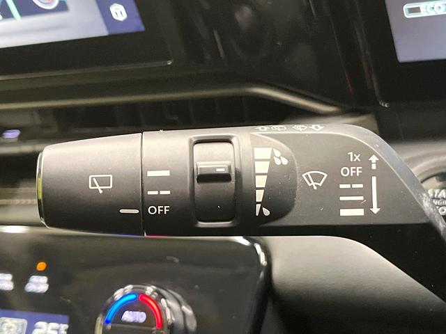 セレナ ハイウェイスターV フリップダウンモニター 純正12.3型ナビ 全周囲カメラ デジタルインナーミラー ワイヤレス充電 防水シート プロパイロット ハンズフリー機能付両側電動ドア リアオートエアコン LEDヘッド&フォグ(58枚目)